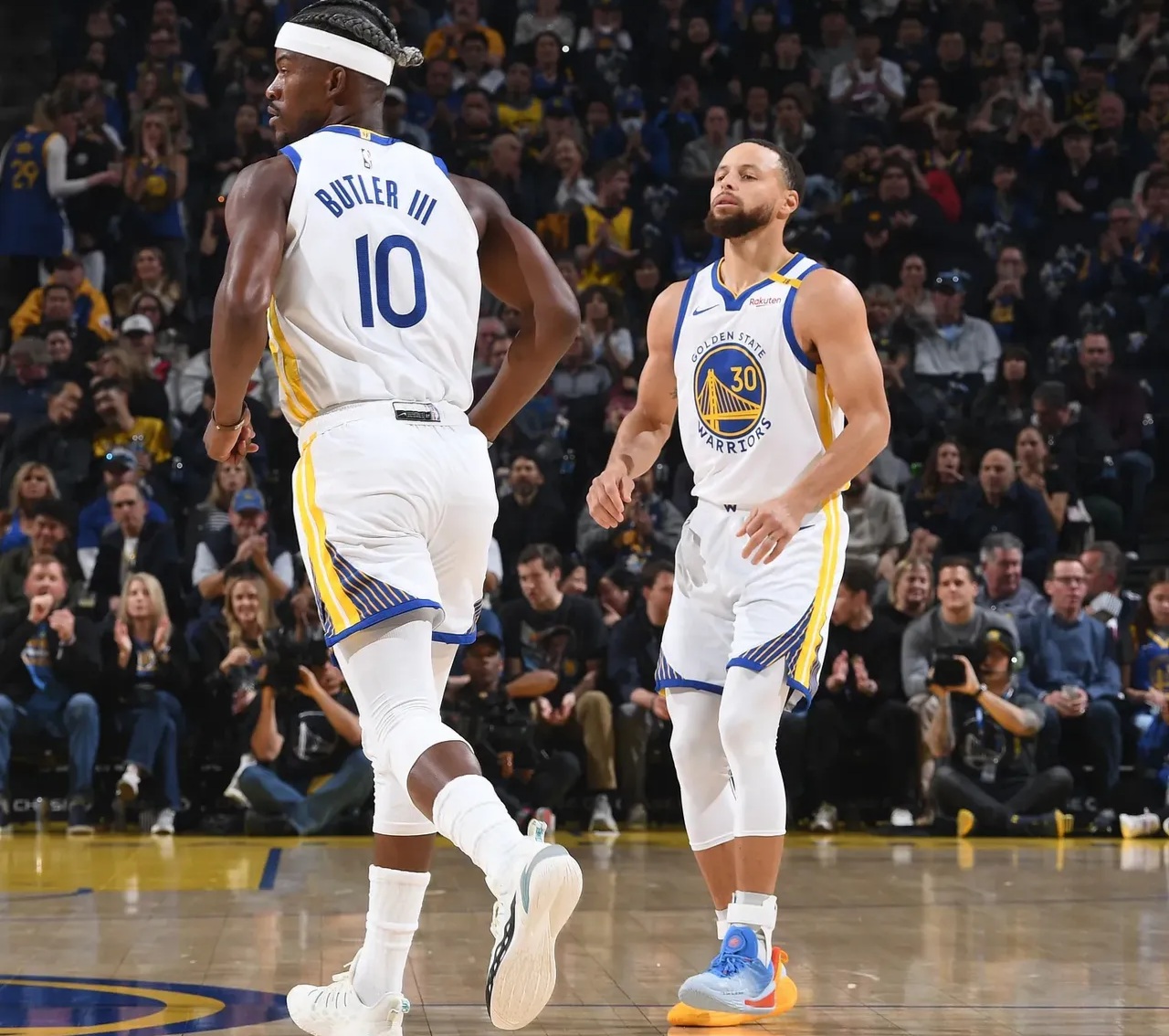 在狭小空间 在狭小空间